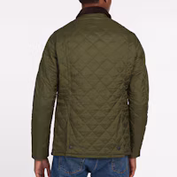 Shop Barbour 綠橄欖色菱格紋夾克外套 MQU0240-GN