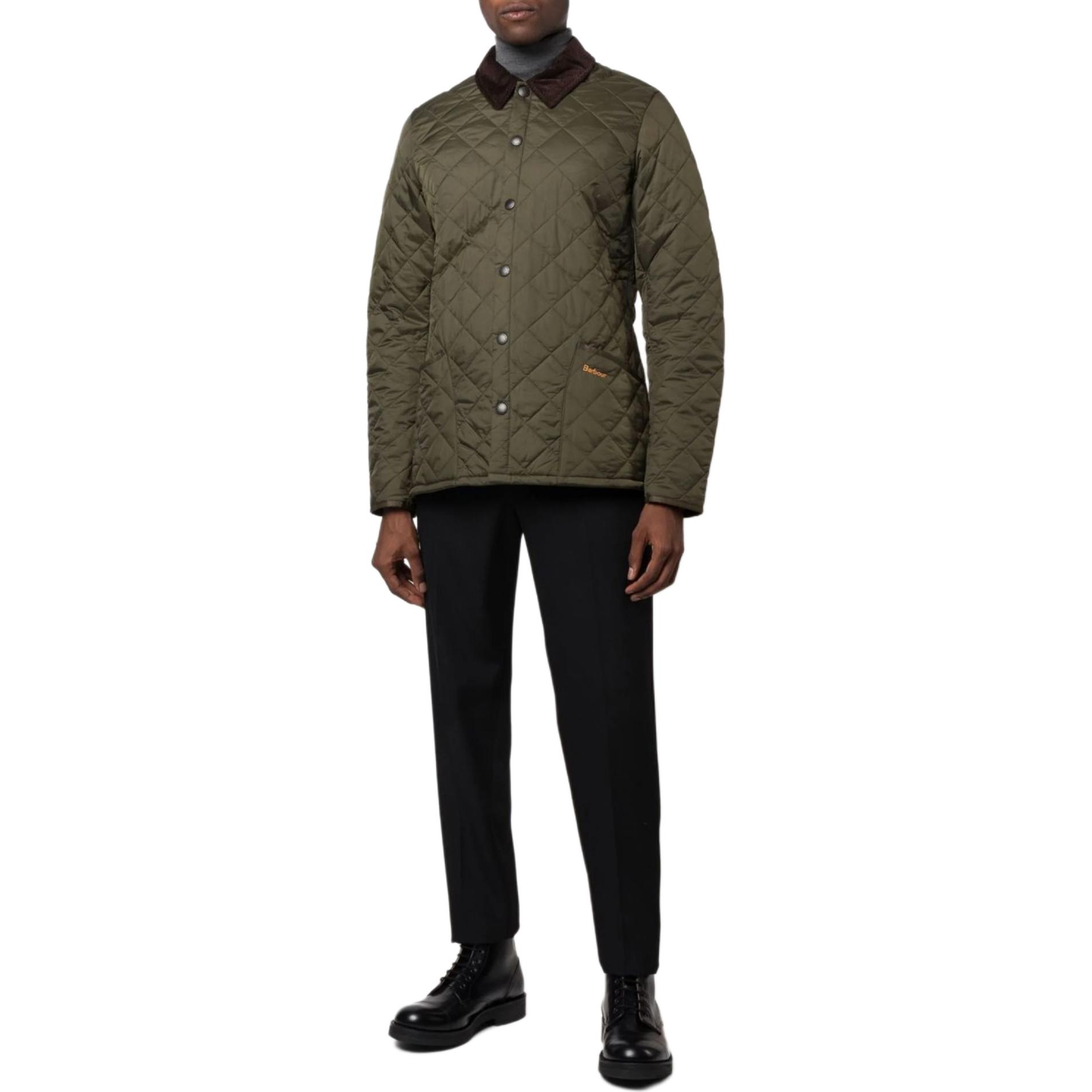 Lookbook 巴伯尔 FW22 经典菱格夹克 橄榄绿 MQU0240OL71