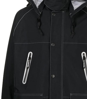 BARBOUR x And Wander FW22 Jaket Kalis Air Bernafas Logo Hitam. 8559541BK11 Details for BARBOUR x And Wander FW22 Jaket Kalis Air Bernafas Logo Hitam. 8559541BK11