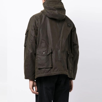 BARBOUR x Baracuta 哈佛联名男士橄榄棕连帽口袋夹克 FW23款式 MWX2219OL52 Shop BARBOUR x Baracuta 哈佛联名男士橄榄棕连帽口袋夹克 FW23款式 MWX2219OL52