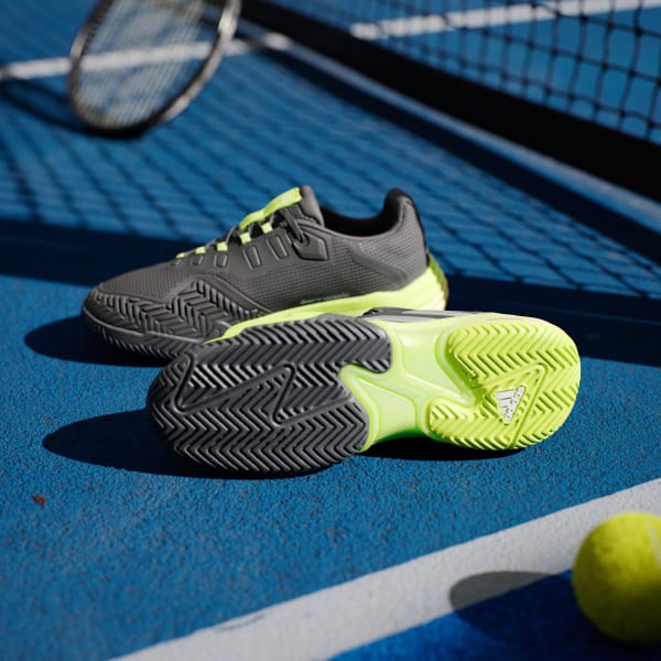 Purchase Barricade 13 Sneakers IH2559