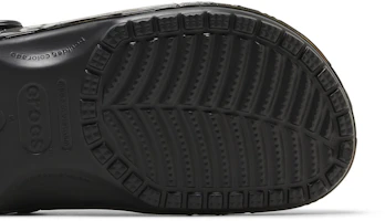 Details for 蝙蝠俠聯名款Crocs經典洞洞鞋「蝙蝠車」 210219-001