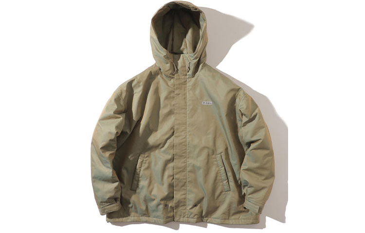 Beams x Columbia Collab Logo Multi-Pocket Hooded Jacket for Men. 11-18-6352-467