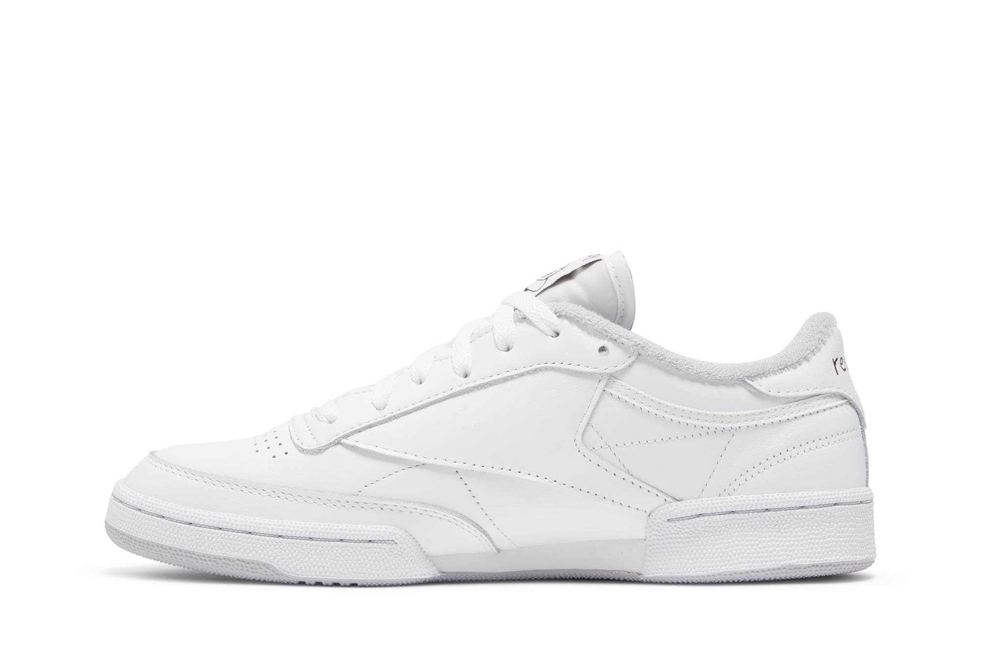 Lookbook 빔즈 x 페이퍼보이 파리 x 리복 클럽 C 85 '밀크 보이' GW2818