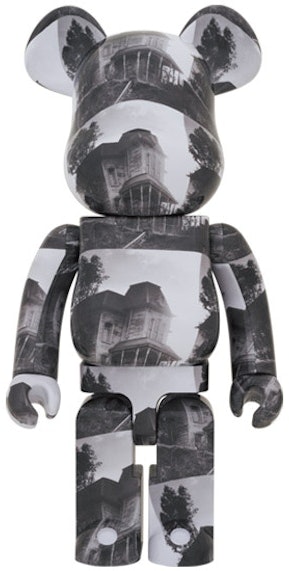 bearbrick-bates-mansion-1000