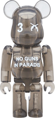 ベアブリック x 3. パラディ x roar guns クリアブラック 100%&400% セット
Order ベアブリック x 3. パラディ x roar guns クリアブラック 100%&400% セット