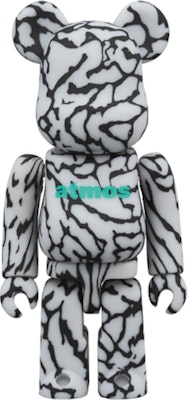 Bearbrick x atmos 100% & 400% Set 'Abu-abu' Order Bearbrick x atmos 100% & 400% Set 'Abu-abu'