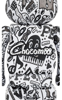 Bearbrick x Chocomoo 100% & 400% Set Lookbook Bearbrick x Chocomoo 100% & 400% Set