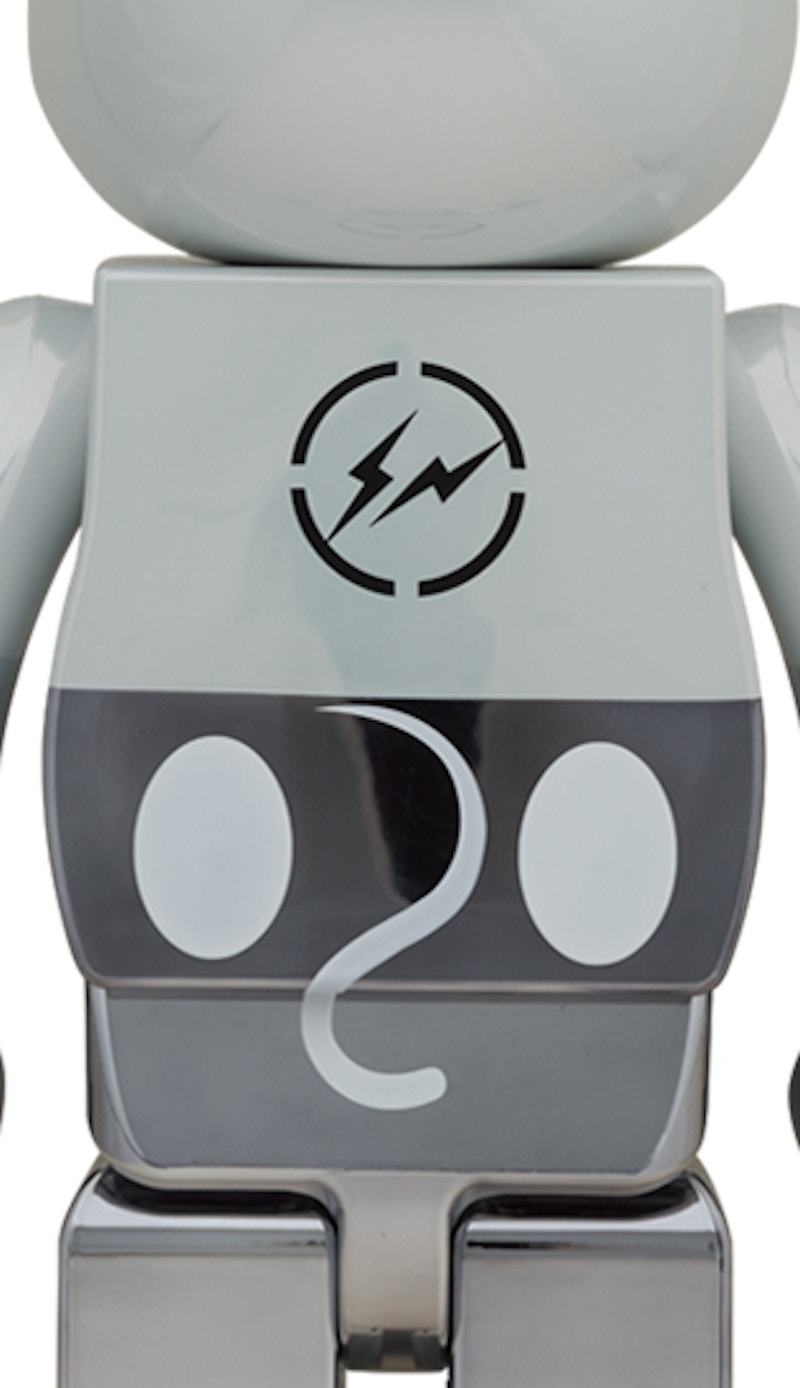 Order Bearbrick x Fragment Design x Mickey Mouse 1000% TERBALIK