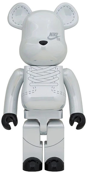 bearbrick-x-nike-sb-2020-1000-white