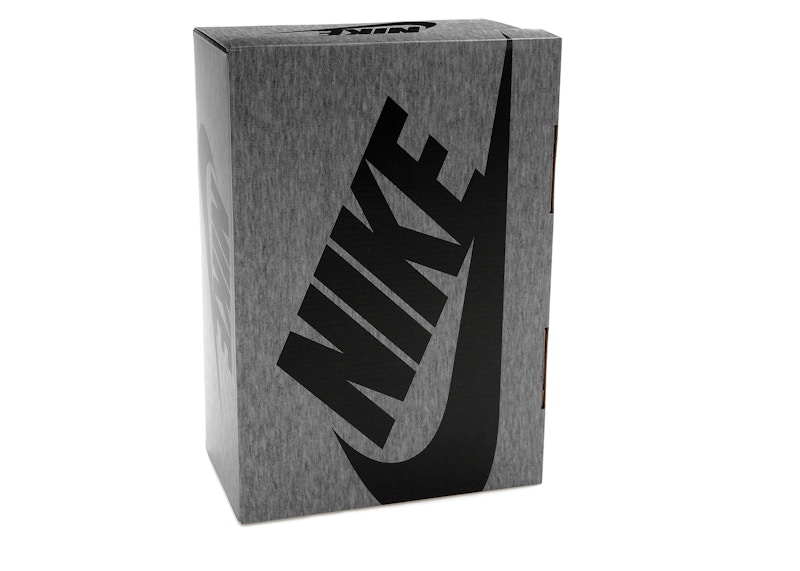 Order Bearbrick x Nike Tech Fleece N98 100% & 400% 套組