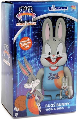 Bearbrick x Space Jam: A New Legacy Rabbrick Bugs Bunny 100% & 400% Set Order Bearbrick x Space Jam: A New Legacy Rabbrick Bugs Bunny 100% & 400% Set