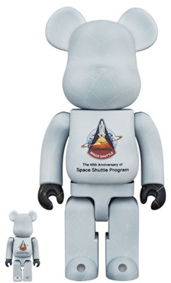 Bearbrick x Space Shuttle 100% & 400% Set Buy Bearbrick x Space Shuttle 100% & 400% Set