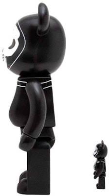 Bearbrick x Suicoke 100% & 400% Set Lookbook Bearbrick x Suicoke 100% & 400% Set