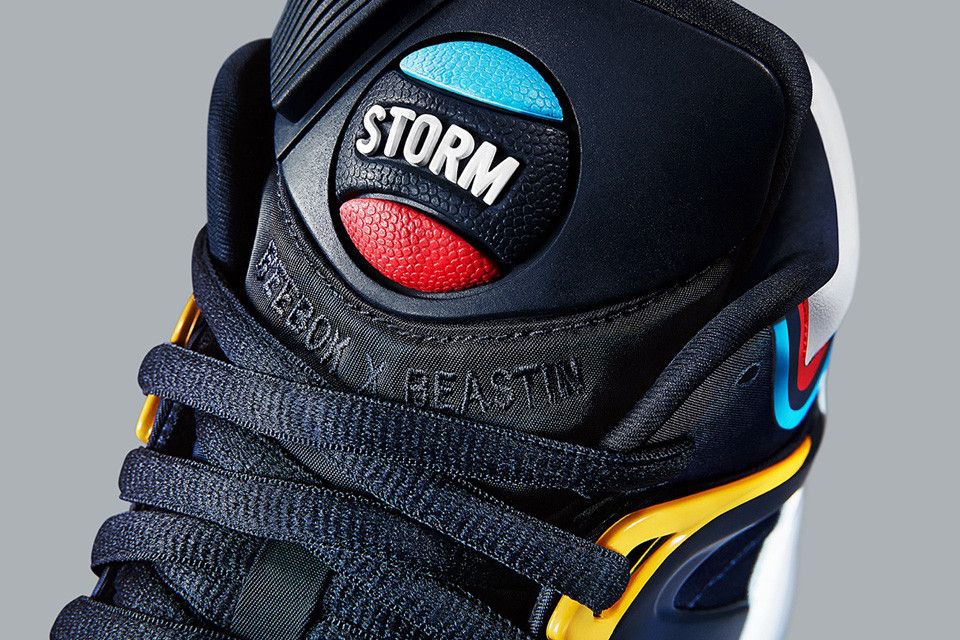 Shop 비스트 x 리복 옴니 펌프 라이트 '콰이엇 스톰' M49321