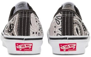 BEDWIN & THE HEARTBREAKERS x Vault by Vans OG Authentic LX "Bandana Hitam" VN0A5FBDBMW Lookbook BEDWIN & THE HEARTBREAKERS x Vault by Vans OG Authentic LX "Bandana Hitam" VN0A5FBDBMW