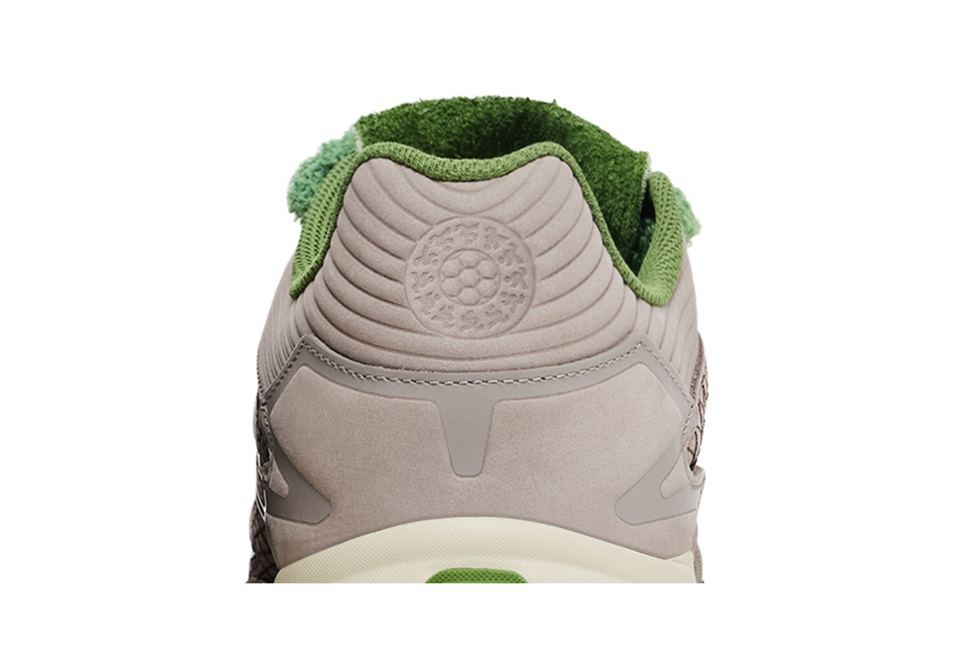 Sizing Better Generation x adidas Predator Sala 'Grassroots' KZ8749