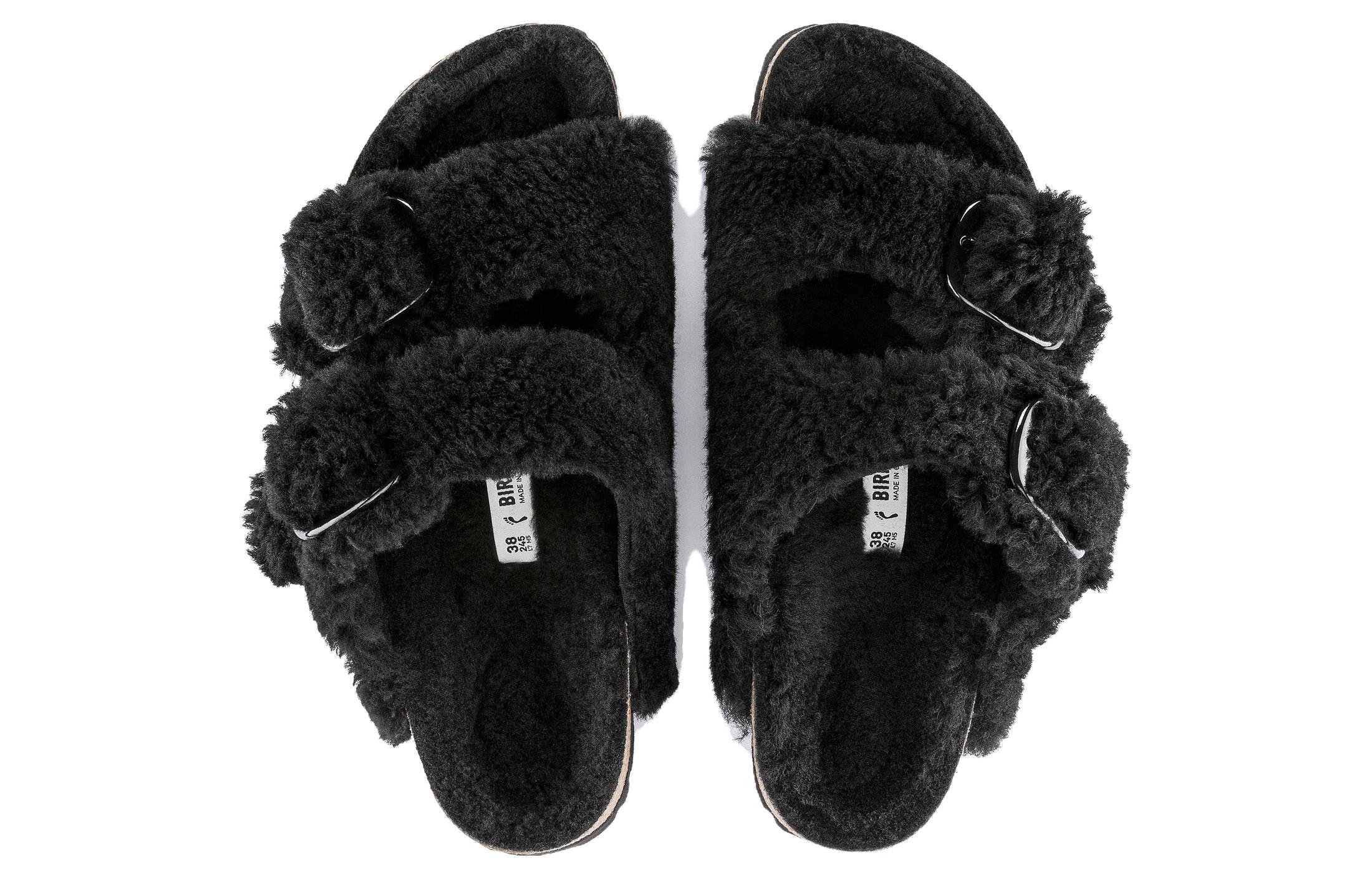 Shop Birkenstock Arizona 大扣羊羔毛窄版 '泰迪黑' 1023105