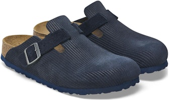 버켄스탁 보스턴 엠보싱 코듀로이 스웨이드 미드나잇 1026108/1026137 Lookbook 버켄스탁 보스턴 엠보싱 코듀로이 스웨이드 미드나잇 1026108/1026137