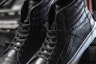 Shop Blends x Vans SK8-Hi Zip LX "骨/紺" VN-000ZSJJJZ
