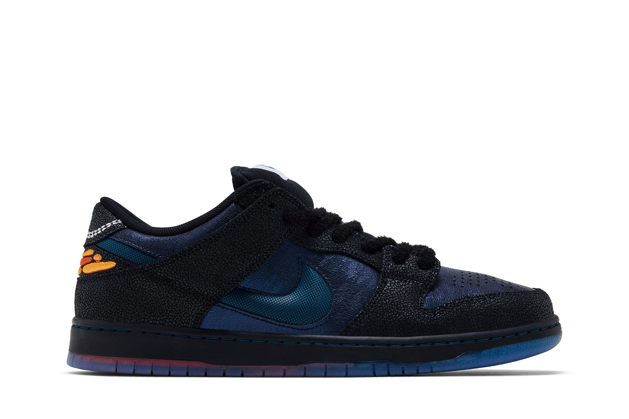 Bluetile x Nike SB Dunk 'Black Marina White' IQ1323-001