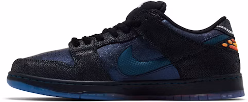 Shop Bluetile x Nike SB Dunk 'Black Marina White' IQ1323-001