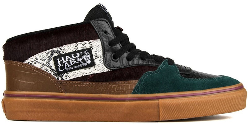 Bodega x Vans Half Cab 'Return of the Dragon Black' VN0A3A76NSA