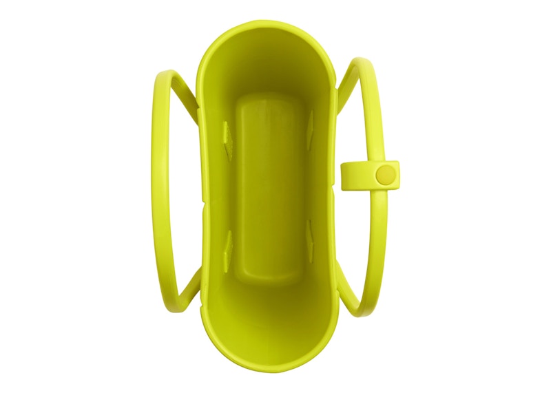 Lookbook 葆蝶家 Arco 模压橡胶奇异果色鞋