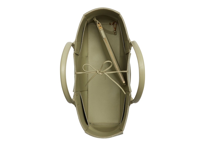 Lookbook 葆蝶家 Arco 托特包 米色