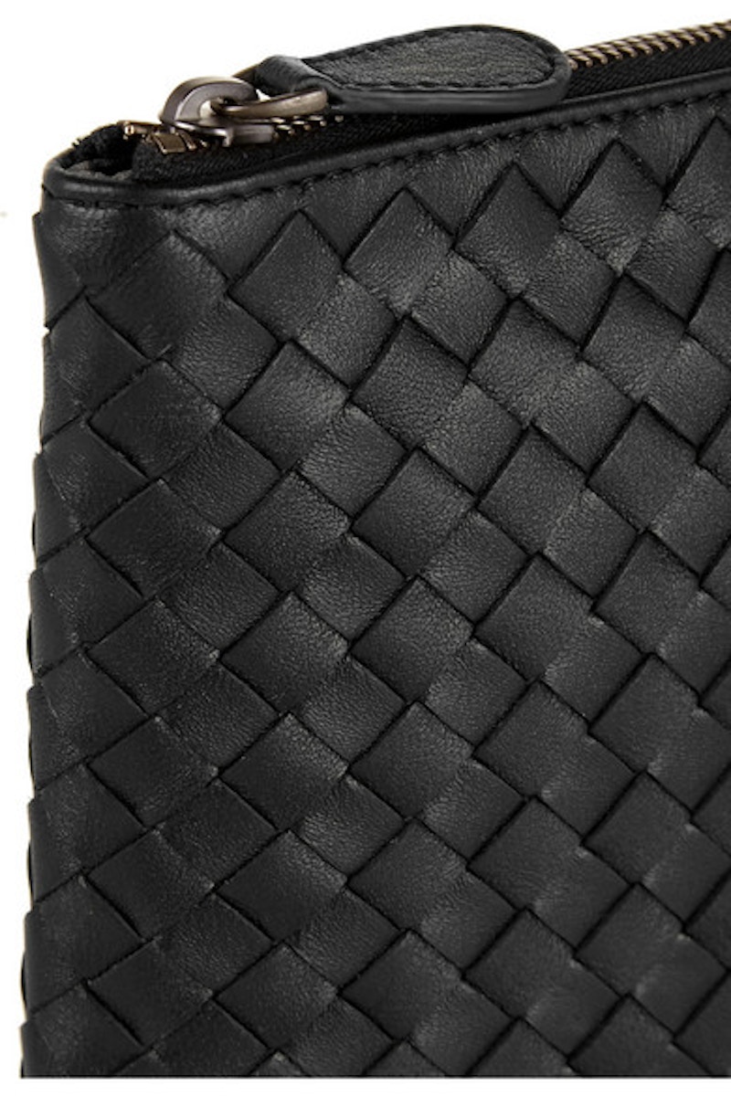 Order ボッテガ・ヴェネタ ビレット・ポーチ ナッパイントレチャートラムスキン ミディアム ネロ