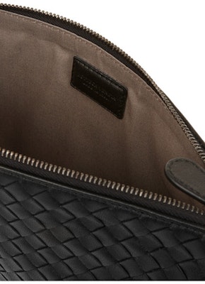 ボッテガ・ヴェネタ ビレット・ポーチ ナッパイントレチャートラムスキン ミディアム ネロ Lookbook ボッテガ・ヴェネタ ビレット・ポーチ ナッパイントレチャートラムスキン ミディアム ネロ