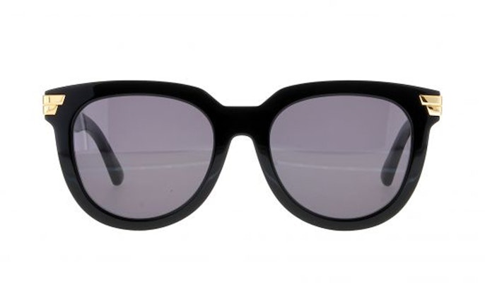 Bottega Veneta 黑色太陽眼鏡搭配紫色鏡片. BV1104SA001 Lookbook Bottega Veneta 黑色太陽眼鏡搭配紫色鏡片. BV1104SA001