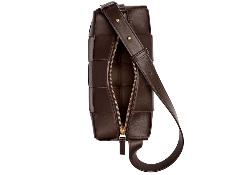 Lookbook ボッテガ・ヴェネタ ブリックカセット ショルダーバッグ スモール ライトブラウン