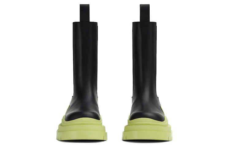 Shop 葆蝶家 BV Tire 切尔西靴 '英伦绿' 630297VBS501273