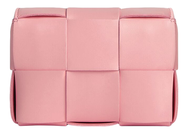 Lookbook Bottega Veneta Candy Cassette Beg Crossbody Mini Intreccio Ribbon