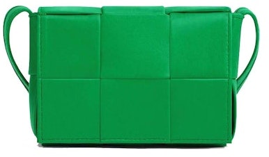 bottega-veneta-candy-cassette-mini-intreccio-parakeet