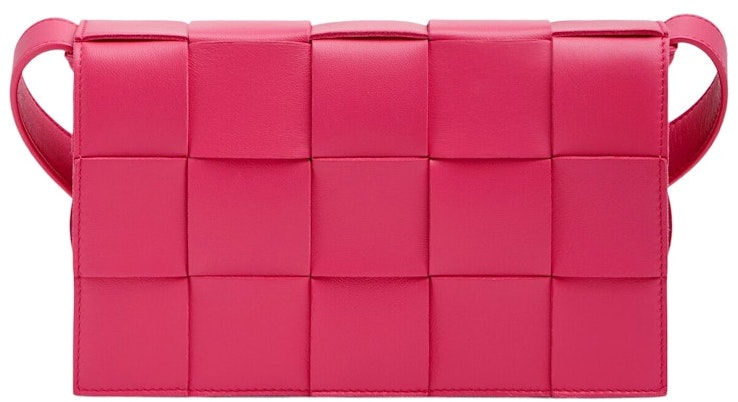 bottega-veneta-cassette-bag-cranberry