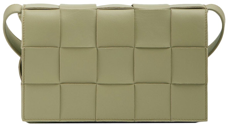 bottega-veneta-cassette-bag-travertine
