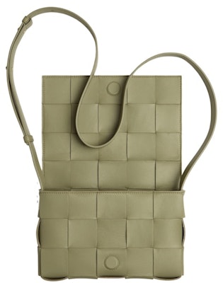 보테가 베네타 카세트 백 트래버틴
Order 보테가 베네타 카세트 백 트래버틴