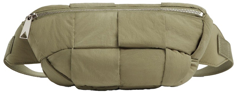 bottega-veneta-cassette-bumbag-intreccio-travertine