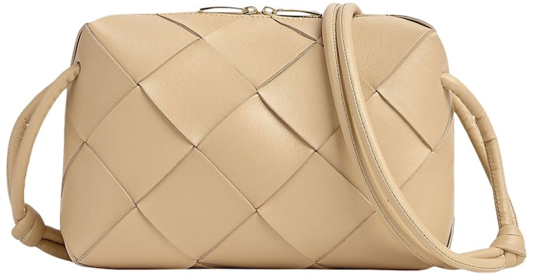 Beg Kassette Kamera Kecil Bottega Veneta Intreccio Porridge Lookbook Beg Kassette Kamera Kecil Bottega Veneta Intreccio Porridge