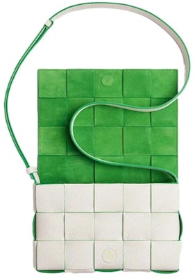 葆蝶家 编织卡带包 白色/鹦鹉绿 Order 葆蝶家 编织卡带包 白色/鹦鹉绿