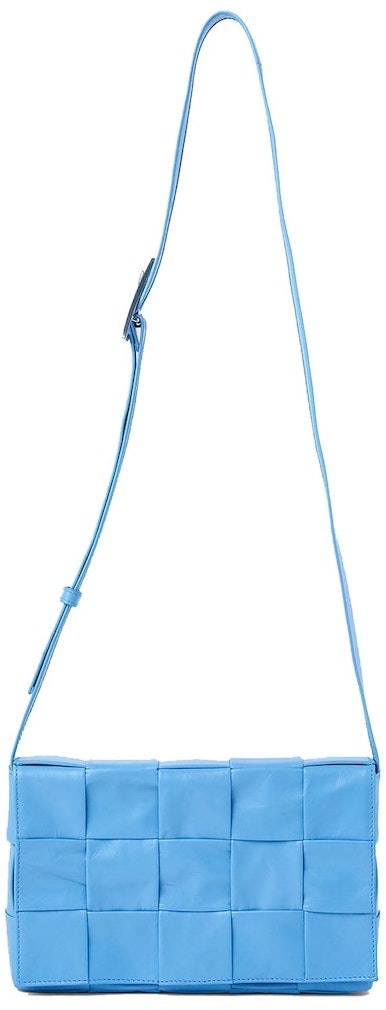 bottega-veneta-cassette-intreccio-crossbody-blue