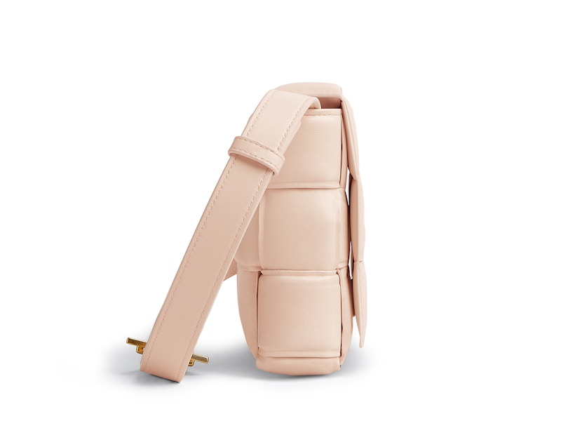 Order Bottega Veneta Cassette Acolchada Tejido Intreccio Melón Lavado