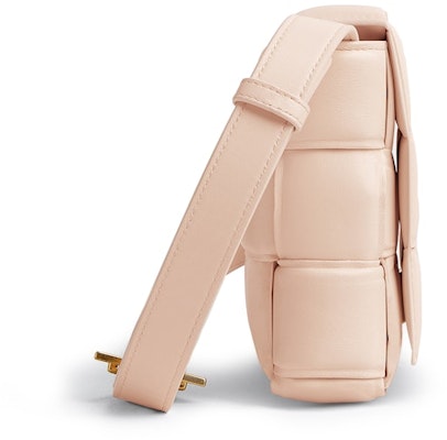 Bottega Veneta Cassette Intreccio Weave Melon Basuh Terpadat Order Bottega Veneta Cassette Intreccio Weave Melon Basuh Terpadat