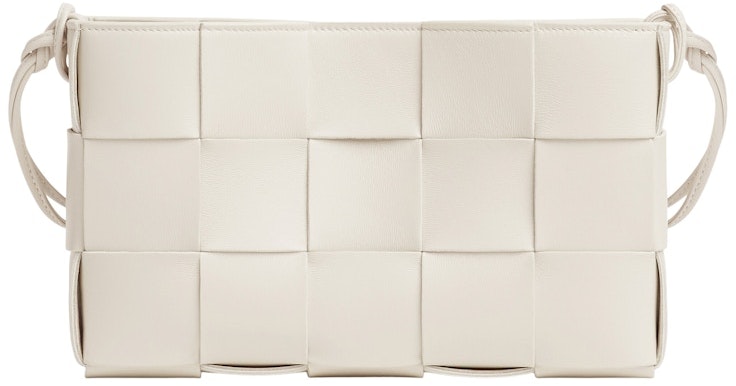 bottega-veneta-cassette-pouch-on-strap-intreccio-chalk