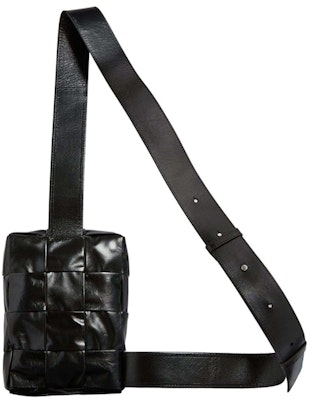 ボッテガ・ヴェネタ カセットスリング クロスボディバッグ ブラック Order ボッテガ・ヴェネタ カセットスリング クロスボディバッグ ブラック