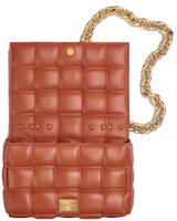 Lookbook Bottega Veneta 連鏈卡帶斜挎包 楓木色