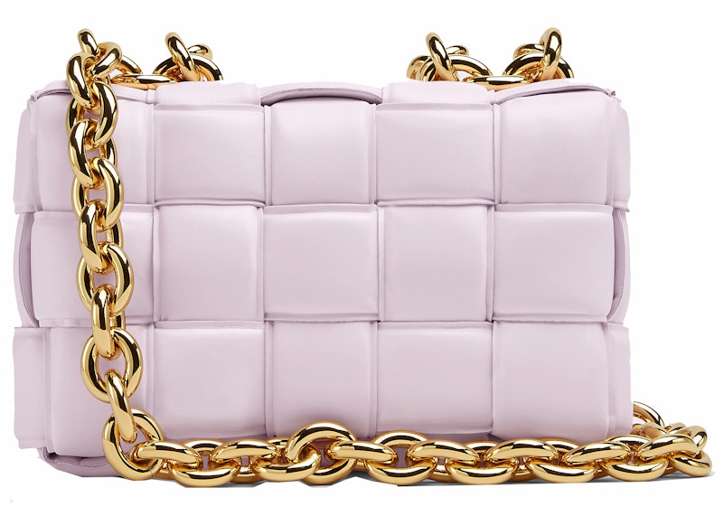 Lookbook Bottega Veneta Beg Sandang Chain Cassette Intreccio Bliss Washed