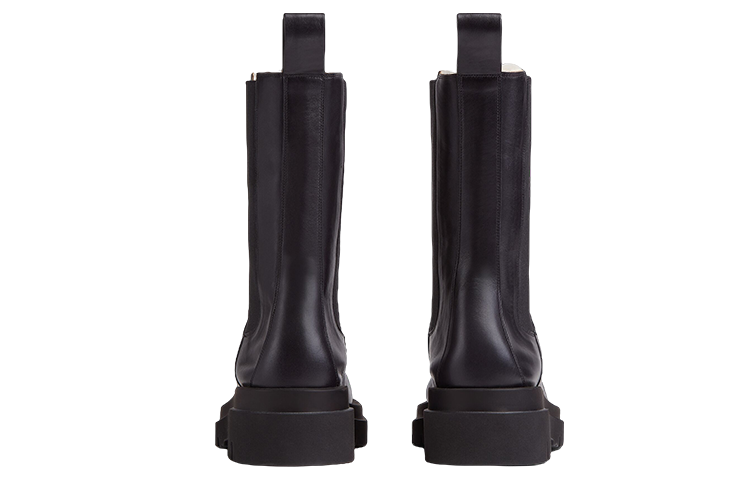 Shop Bottega Veneta Botas Chelsea de Cuero Negro 676890V1BN11000